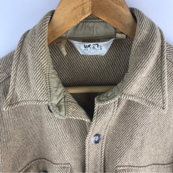 SOLD - Vintage Woolrich Heavy Wool Shirt Made in USA Button Down Sz L - Picture 6 of 16